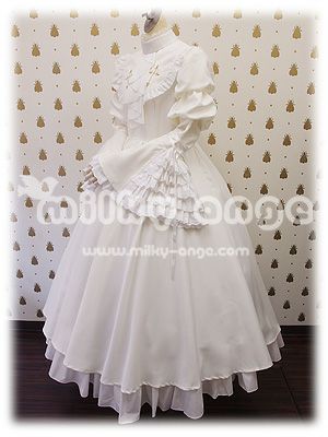 エプロンをはずしたスタイル　斜めから