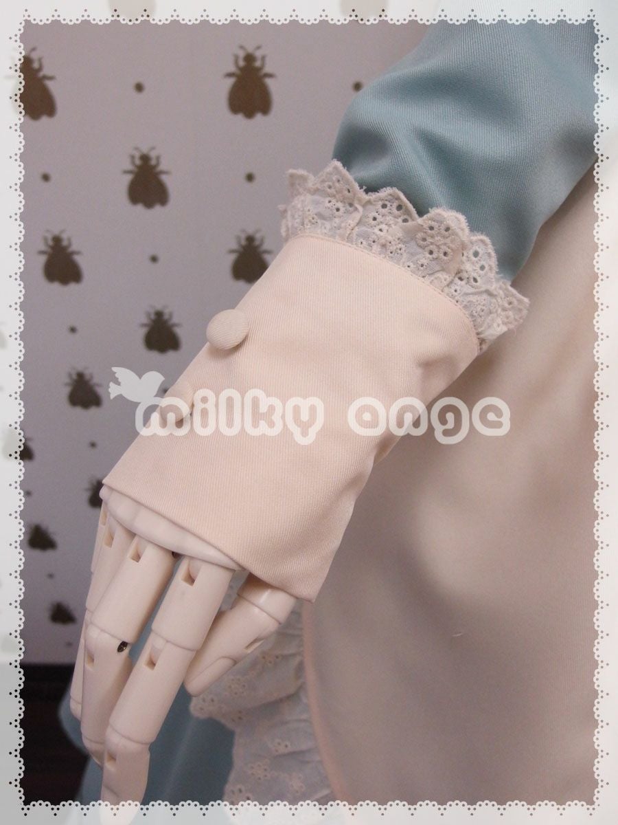 メイド服（長袖、ロング、アイシーブルー）・カフスアップ