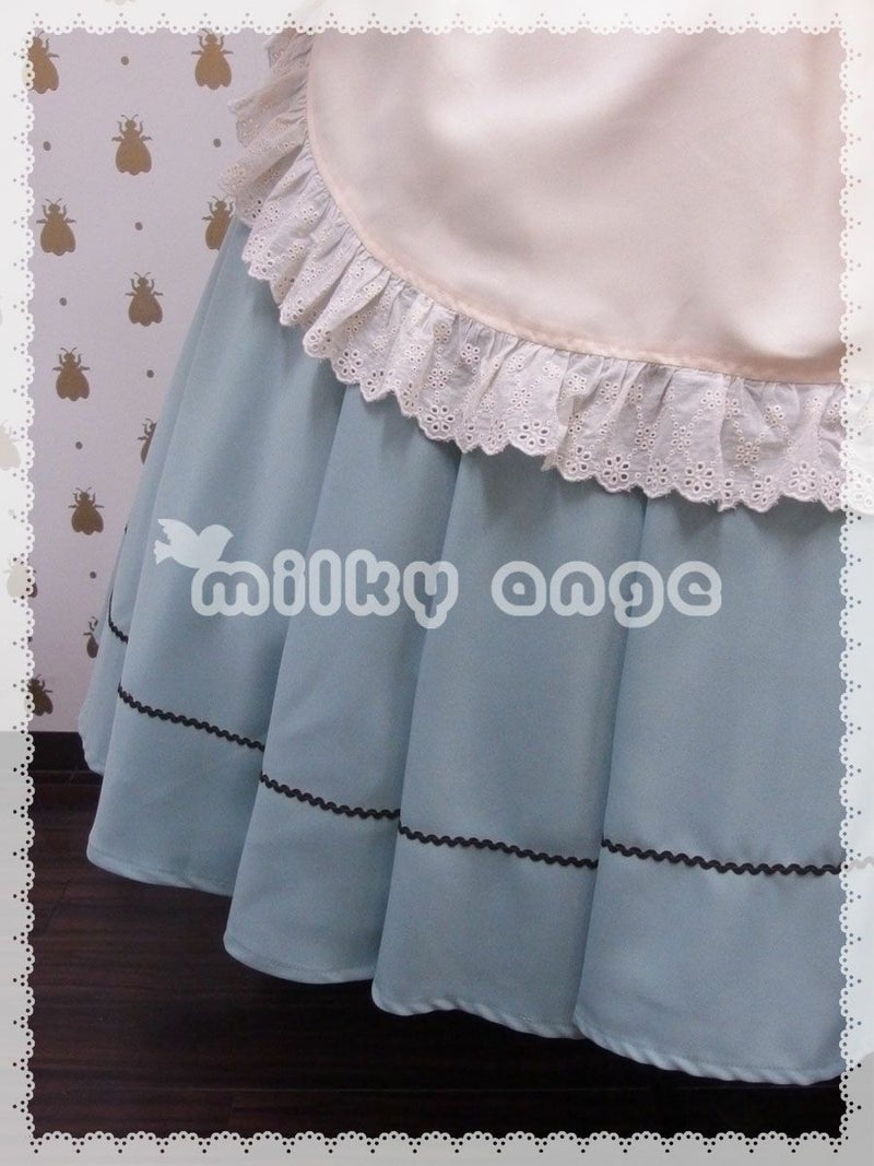 メイド服（長袖、ロング、アイシーブルー）・裾アップ